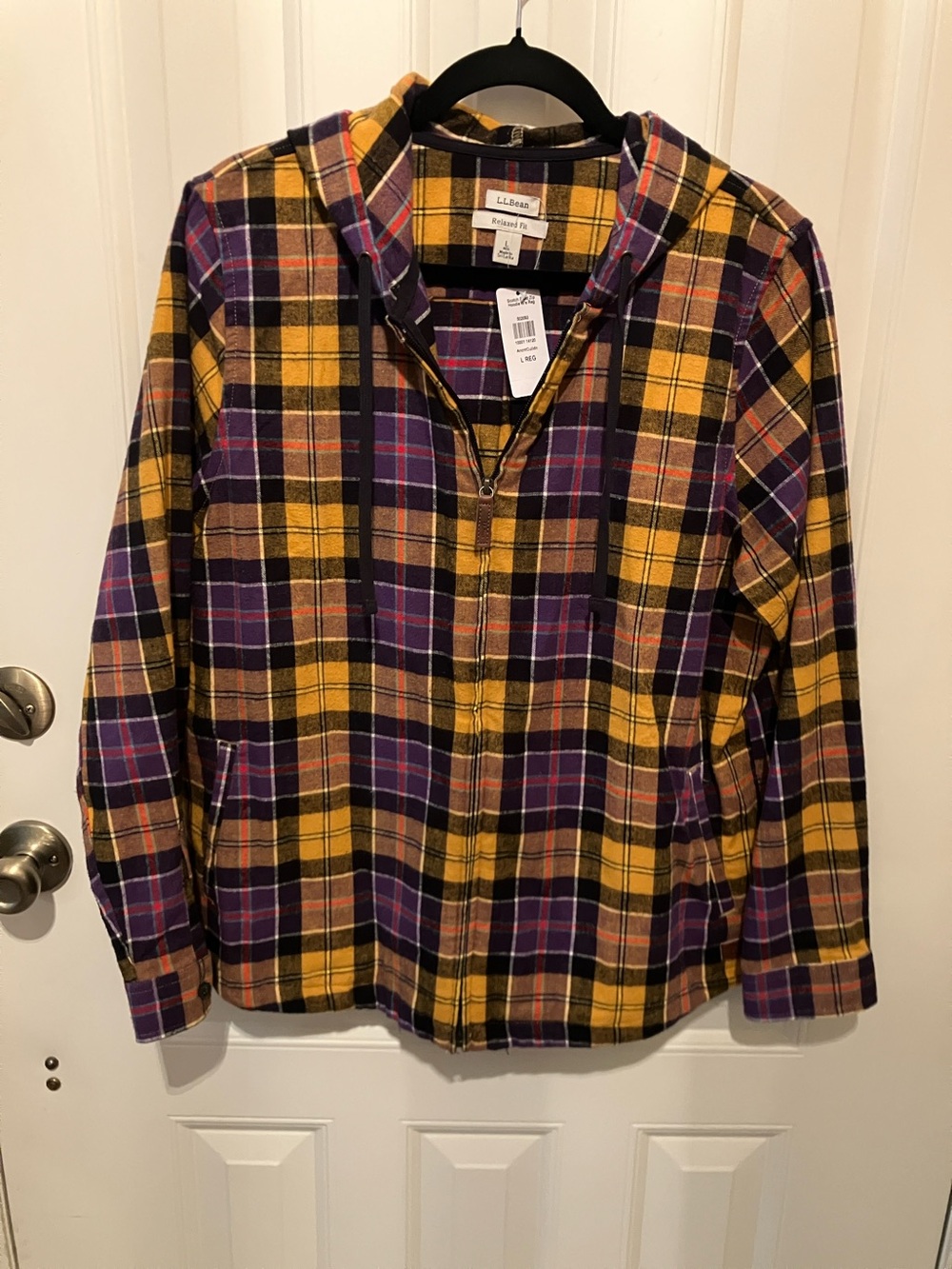 LL Bean women’s Scotch Plaid Hoodie size L purple tartan pockets NEW
